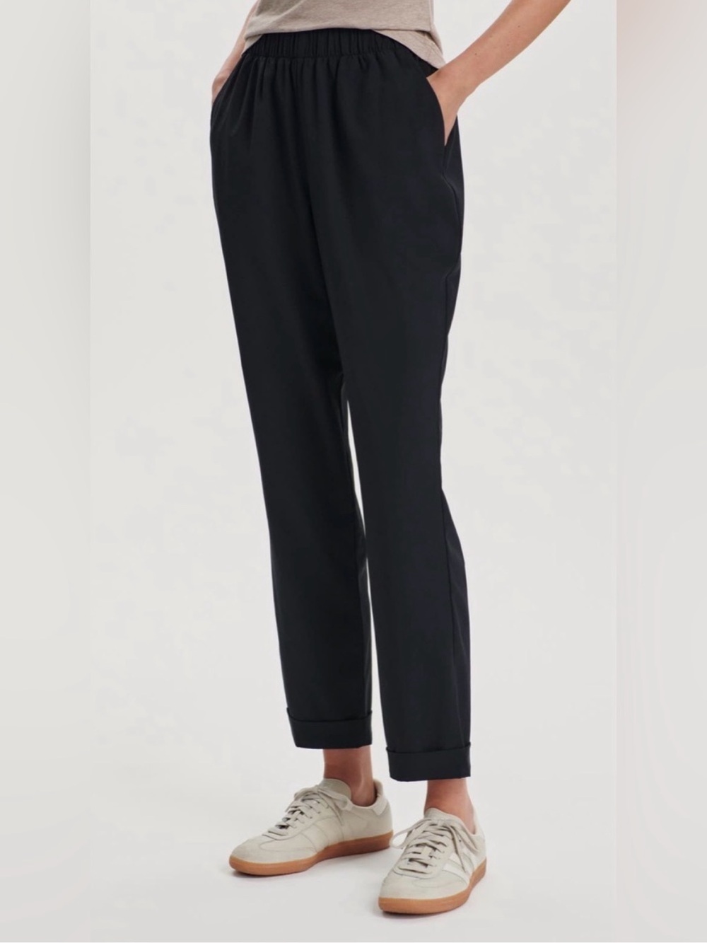 Varley Black Alana Slim Tapered Cuff Pants 27” Soft Stretch Woven Medium